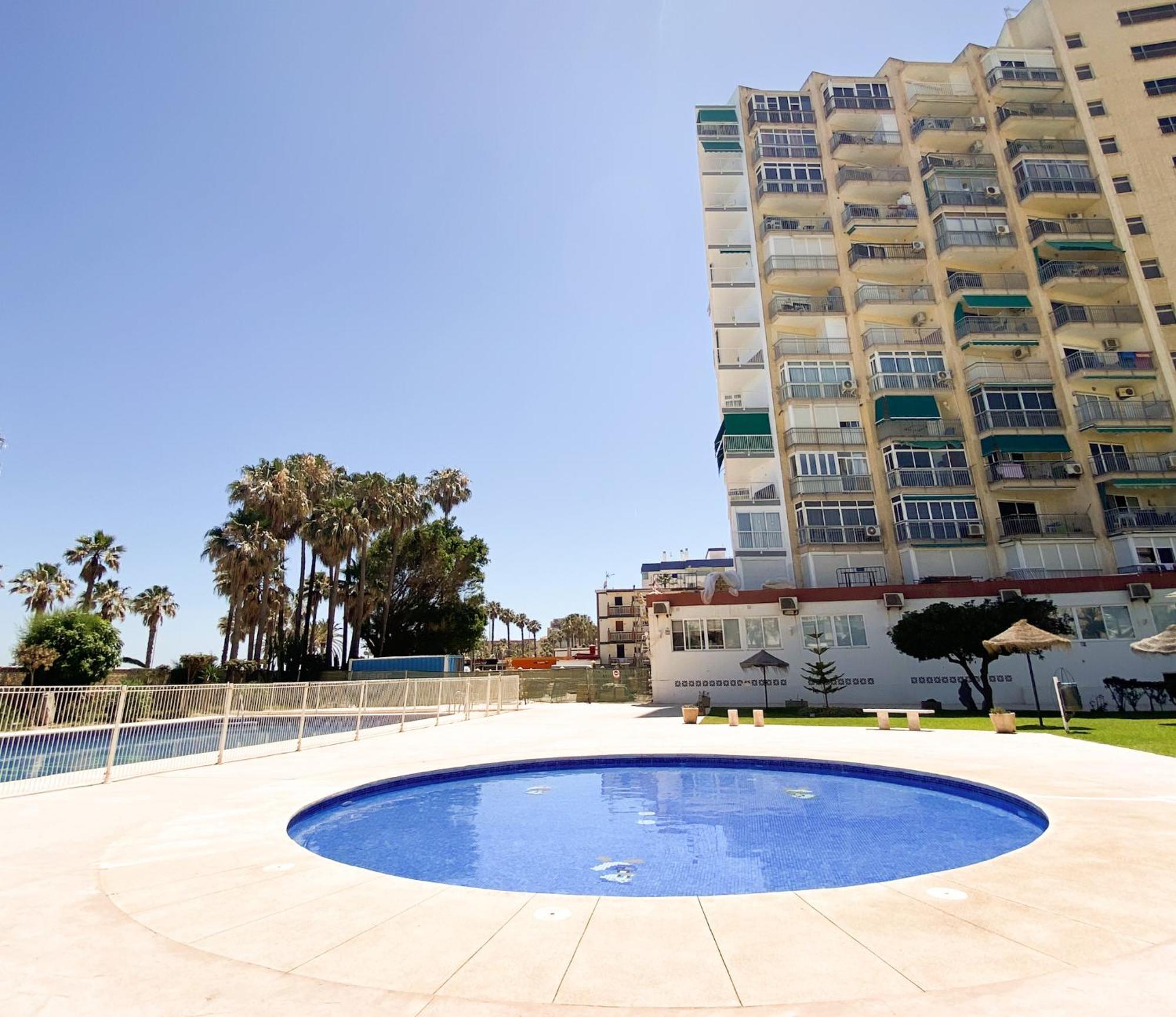 ベナルマデナVistas Al Mar A 1 Min De Playa Con Parkig Gratisアパートメント エクステリア 写真